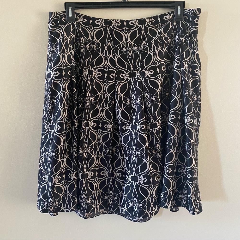 Vintage Black & White Mossimo Skirt Size 14, Polyester (100%) Floral Paisley Pep